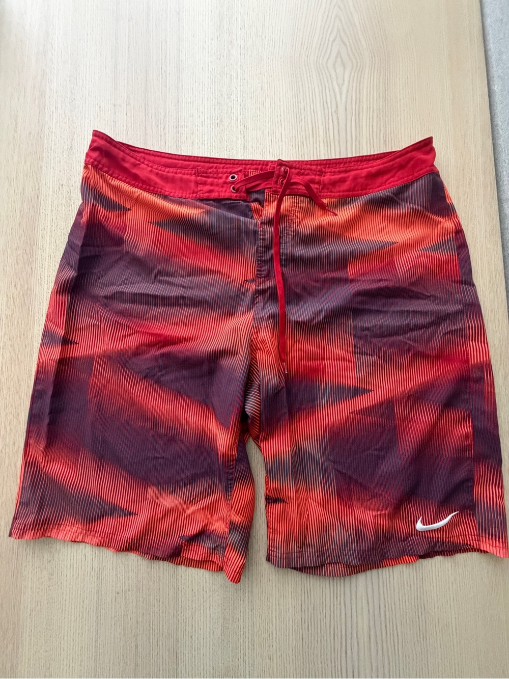 Nike Mens Trunks Swim Board Shorts Size 38 Multicolor Striped Drawstring Pocket